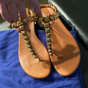 Studded gold flower sandals! Size 40.5 wore 3x